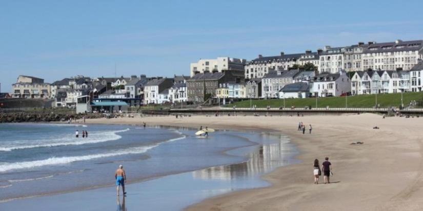 6 Golf Terrace - Portrush By The Sea Apartment Exterior photo